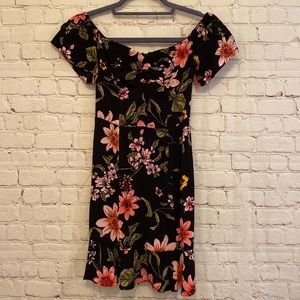 [GUESS] Floral Off the Shoulder Dress XS